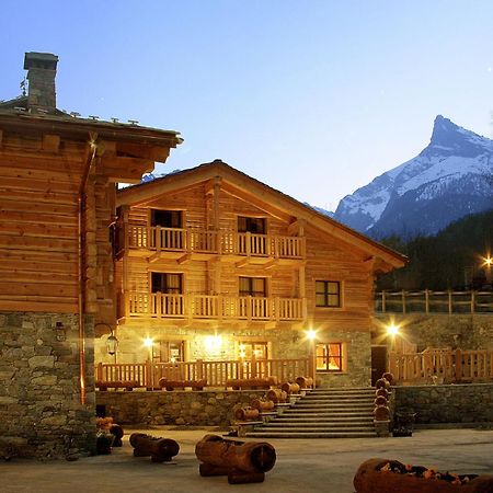Silou Retreat Hotell Champdepraz Eksteriør bilde