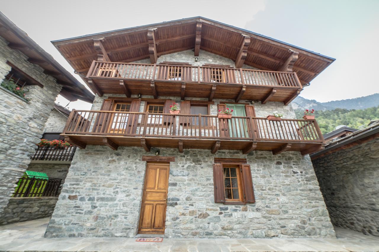 Silou Retreat Hotell Champdepraz Eksteriør bilde